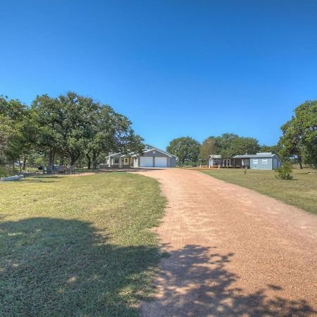 프레드릭스버그 Grey Haus Casita-Peaceful Hill Country Views! 빌라 외부 사진